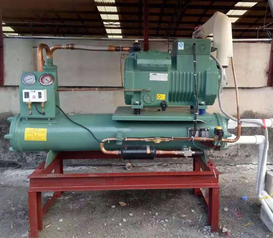 规格：8HP水冷机组